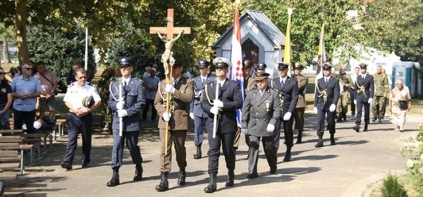 Održano 25. hodočašće Hrvatske vojske, policije i branitelja u Svetište Predragocjene Krvi Kristove