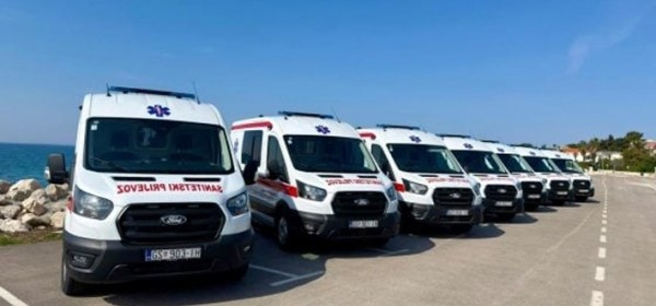 Predana novonabavljena sanitetska vozila