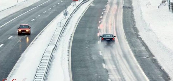 Snijeg i vjetar zaustavili promet