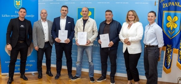 Potpisani sporazumi za prijevoz putnika – Lika Line