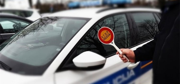 Jurili autocestom pa im zabranilo vožnju u Hrvatskoj