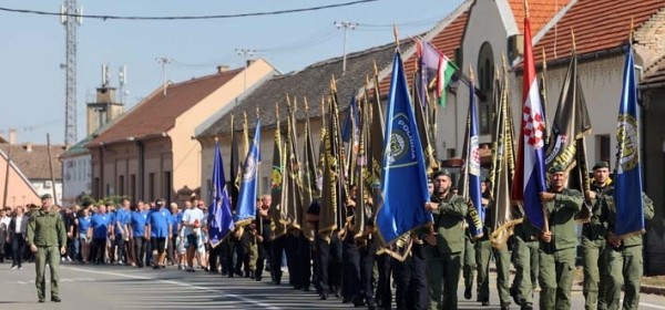 Odana počast tragično poginulim pripadnicima Policijske postaje Dalj