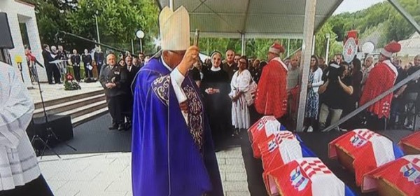 Pokopane kosti 500 hrvatskih žrtava iz grobnica u Sloveniji