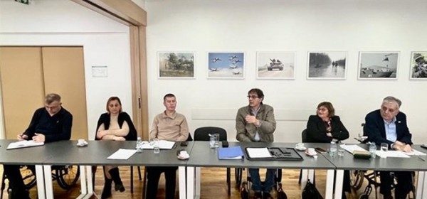 Ministar Medved s predstavnicima Udruge 100 % HRVI