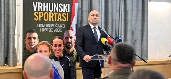 Anušić uručio ugovore vrhunskim sportašima 