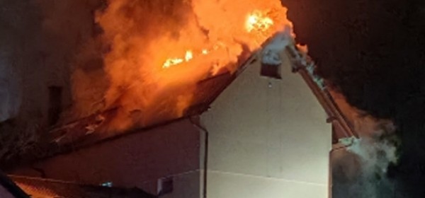 Izbio požar na hotelu Mirni kutak u Otočcu