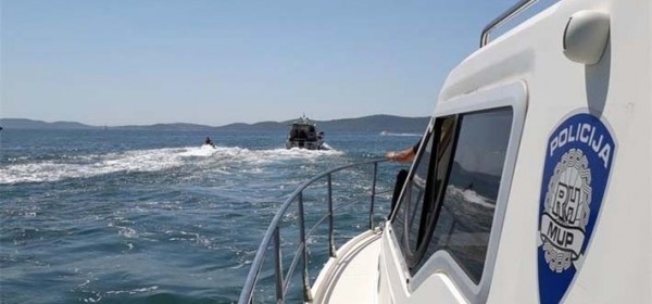 Pomorski policijski službenici PP Senj sankcionirali više osoba zbog nedozvoljenog glisiranja