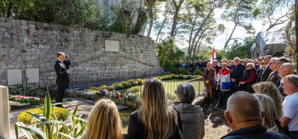 Na Daksi odana počast 53 žrtve koje su partizani 1944. ubili bez suđenja
