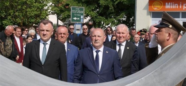 U Jasenovcu položen kamen temeljac za spomen-obilježje Vrata Hrvatske