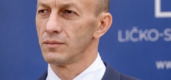Reagiranje Ernesta Petryja župana Ličko-senjske županije na neistinito iznesene tvrdnje od strane zastupnika Troskota 