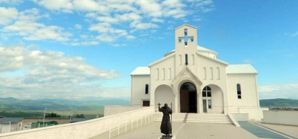 Kamen iz Peruče za poginule HEP-ove branitelja Kamen iz Peruče za poginule HEP-ove branitelja