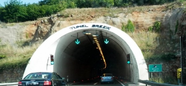 Vozač kamiona poginuo na A1 kod tunela Brezik