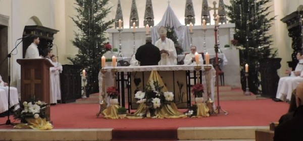 Biskup Bogović predvodio misu polnoćku u Senju 