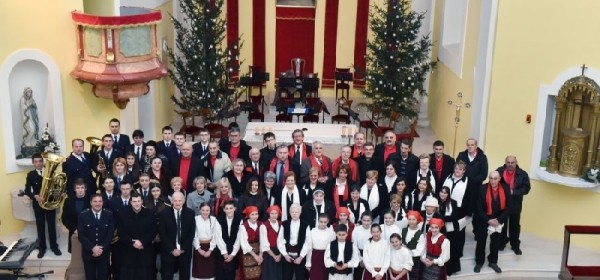 Božićni koncert u gospićkoj katedrali 