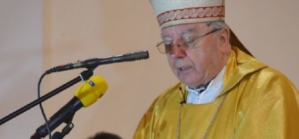 Kako bi Božić prošao bez napada na biskupa Bogovića?