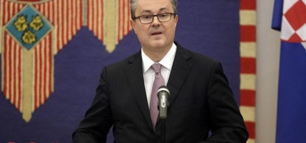 Predsjednik Vlade - Tihomir Orešković u posjetu Ličko-senjskoj županiji 