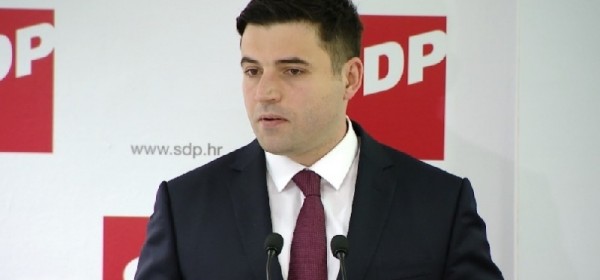 Davor Bernardić ( SDP ) sutra u Donjem Lapcu 