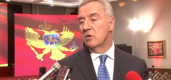 Milo Đukanović zabija zadnji čavao u lijes velike Srbije