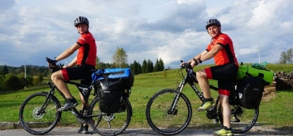 Krznarić i Piršljin biciklom na Lika Touring dionici