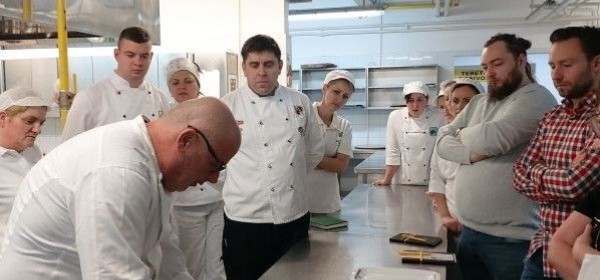 Najbolji hrvatski kuhar održava edukaciju za ličke kuhare 
