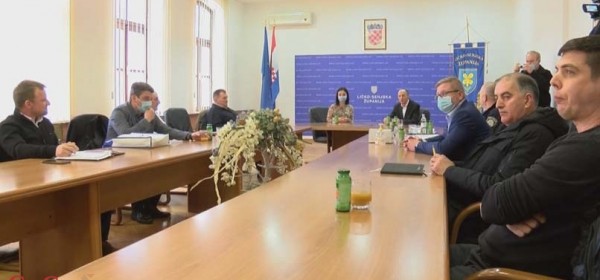 Ministrica Vučković održala sastanak s gradonačelnicima, načelnicima i poljoprivrednicima LSŽ